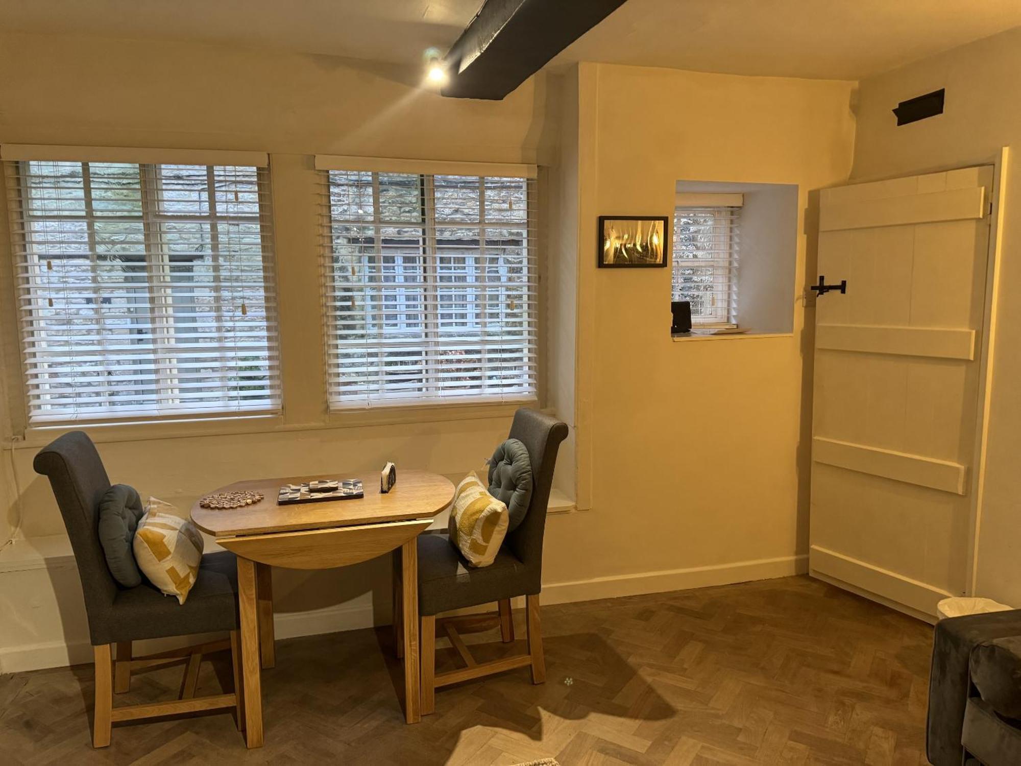 Little Priory Cottage Burford Exterior photo
